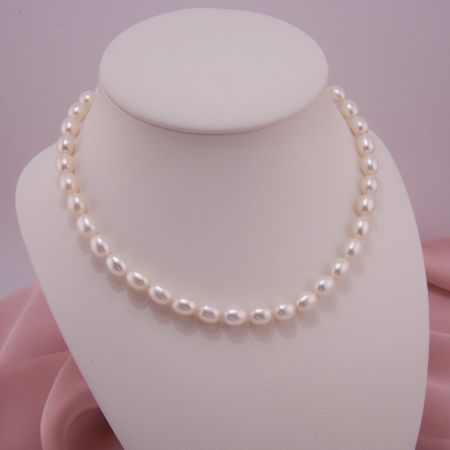 Kette große Perlen Tropfen weiß